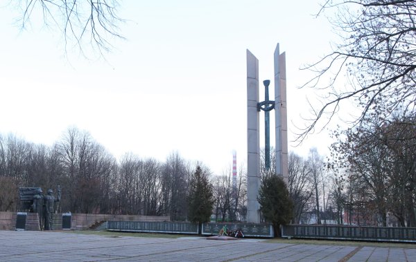 Tarybos sprendimas: atsisakoma memorialo sovietų kariams