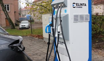 Plečiamas elektromobilių įkrovimo stotelių tinklas