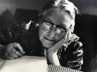 Kvietimas teikti kūrinius literatūrinės premijos konkursui