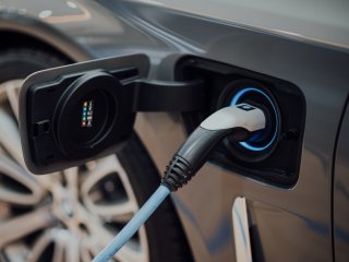 Savivaldybė ragina įsigyti Elektromobilį