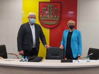Greitieji antigenų testai leistų plačiau atverti mokyklų duris