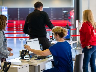 Startuoja masinė vakcinacija