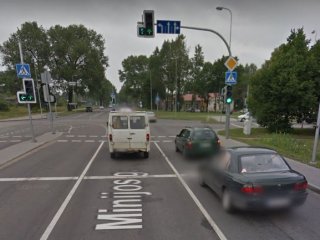 Eismo dalyvių dėmesiui