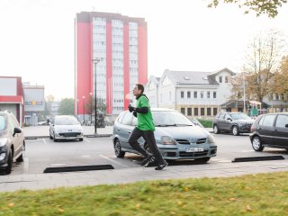 Tradicinės studentų lenktynės vėl patikrins eismo sąlygas