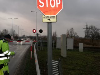 Sustoti reikės tik artėjant traukiniui