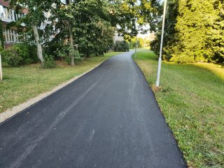 Atnaujino pėsčiųjų takus Žardės kvartale