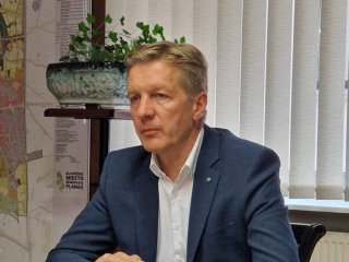 Pirmasis 100 mero A. Vaitkaus darbo dienų