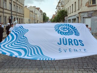 Pirmosios Jūros šventės dienos akimirkos 