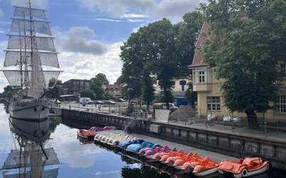 Remontuojama krantinė ir skveras šalia „Meridiano“