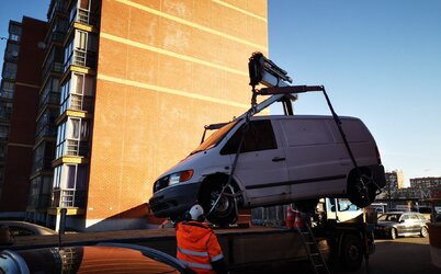 Klaipėdiečių prašoma atsakingai pasirūpinti nebenaudojamais automobiliais