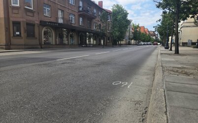 Dėl nekokybiškų darbų Liepų gatvė bus asfaltuojama iš naujo